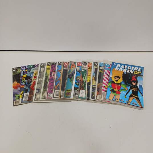 Bundle of 17 Assorted DC Comic Books image number 1