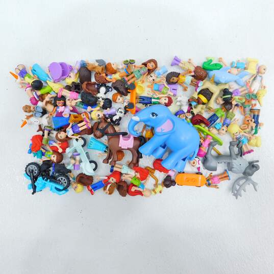 9.2 Oz. LEGO Friends Minifigures Bulk Lot image number 1