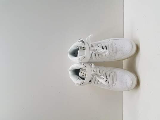 Fasion Men's White LED Light Up Shoes Size 7.5 image number 6