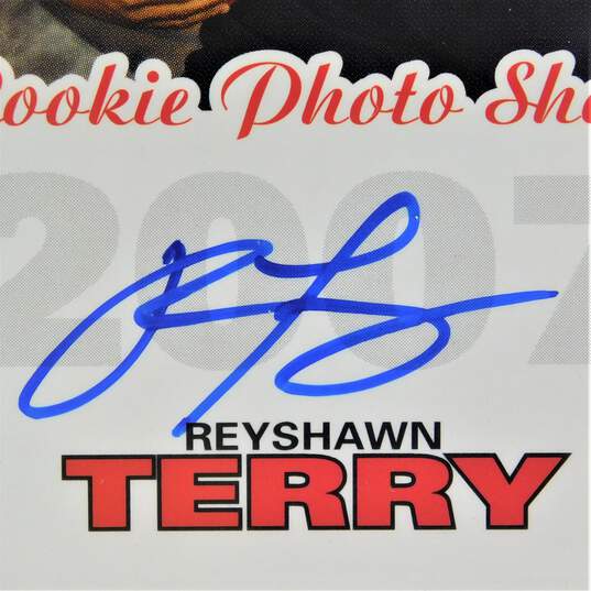 2007-08 Reyshawn Terry Topps Rookie Photo Shoot Certified Autographs Mavericks image number 3