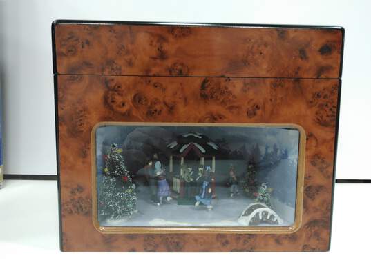 Mr. Christmas Gold Label Collection Grand Animated Concertina IOB image number 5