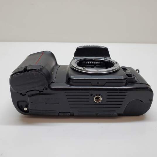 Nikon N6006 35mm SLR Camera Body For Parts/Repair AS-IS image number 3