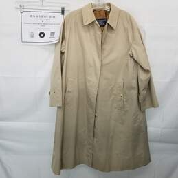 AUTHENTICATED Burberrys Mens Beige Trench Coat w Wool Liner