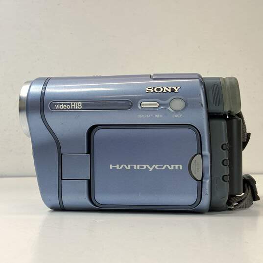 Sony Handycam CCD-TRV128 Hi8 Camcorder image number 4