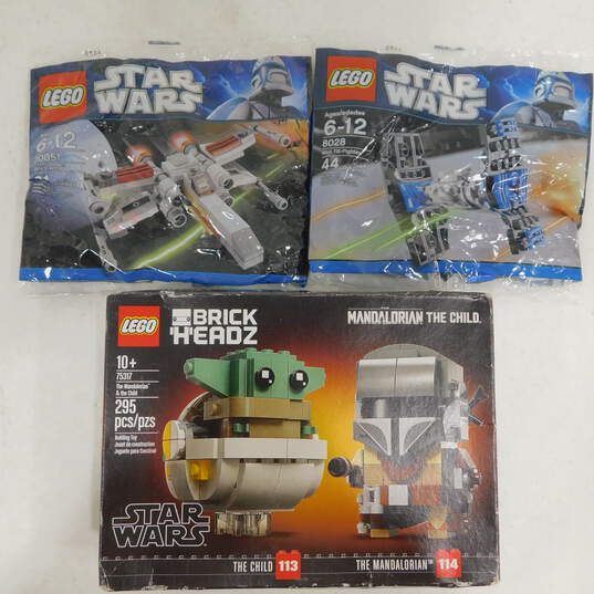 LEGO BrickHeadz Star Wars Sealed 75317 The Mandalorian & The Child w/ Mini X-wing & TIE-Fighter image number 1