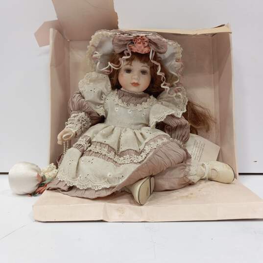 Bundle of 4 Assorted Porcelain Dolls image number 5