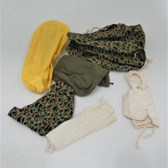 Large Lot Of 1960s GI Joe Clothing & Accessories image number 3