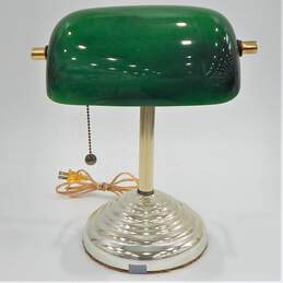 Vintage Underwriters Laboratories Green Glass Bankers Desk Lamp