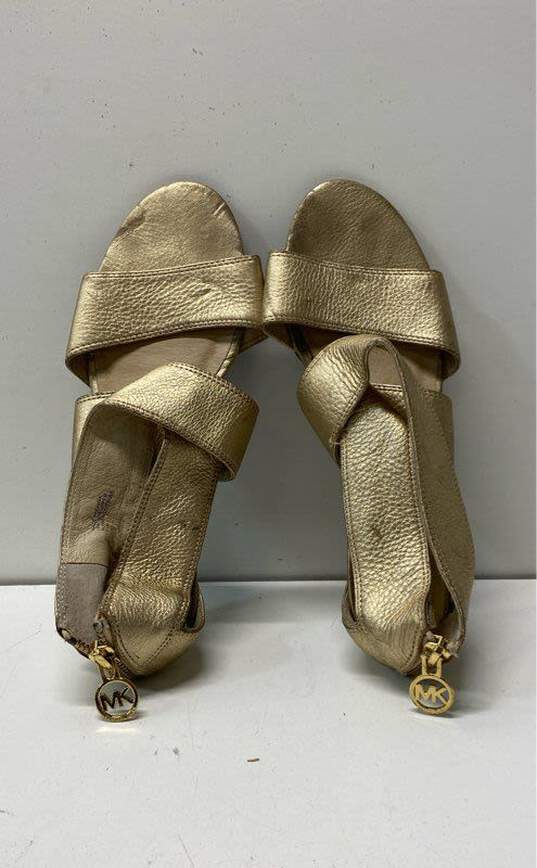 Michael Kors Gold Leather Strappy Sandals Shoes Size 7.5 M image number 5