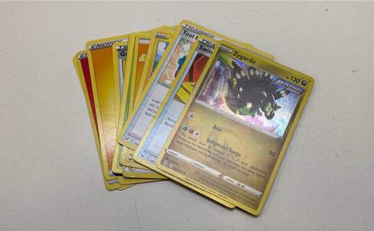 Assorted Pokémon TCG Common, Uncommon and Rare Trading Cards (685 Cards) image number 6