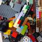 9.6lbs of Bulk Lego Building Blocks image number 4