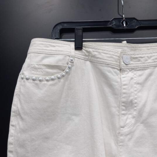 Buy the Hammoq- Michael Kors White Capri Jeans Size 16W
