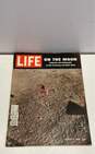 Lot of Vintage LIFE Magazine Issues from the Late 60s image number 2