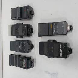 Assortment of 6 Camera Flashes alternative image