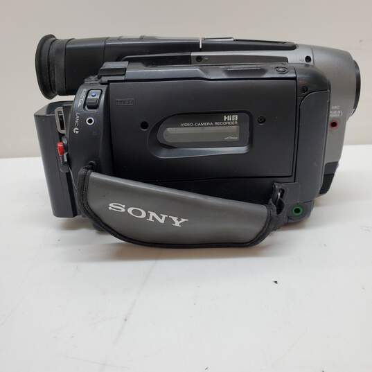 Sony Handycam Vision CCD-TRV82 NTSC Hi8 8mm Camcorder Camera image number 6