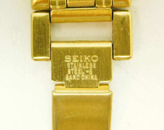Buy the Seiko Quartz V701-5E49 Gold Tone Stainless Steel Mens Dress Watch |  GoodwillFinds