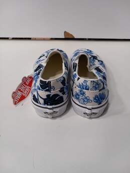 Vans Unisex 721356 Floral Blue Classic Slip-On Sneakers Size M7.5/W9 NWT alternative image
