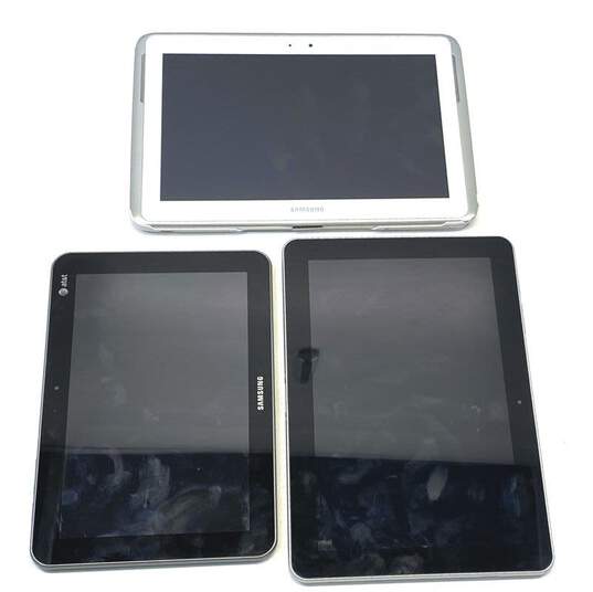 Samsung Galaxy Tablets Assorted Models Lot of 3 image number 2
