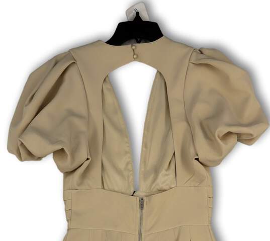NWT Womens Beige V-Neck Puff Sleeve Back Cutout One-Piece Romper Size S image number 4