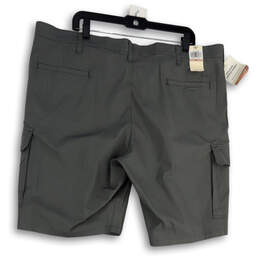 NWT Mens Gray Flat Front Stretch Performance Cargo Shorts Size 10.5x42 alternative image
