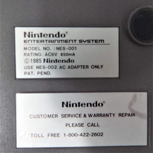 Nintendo NES w/6 Games Ghosts 'n Goblins image number 9