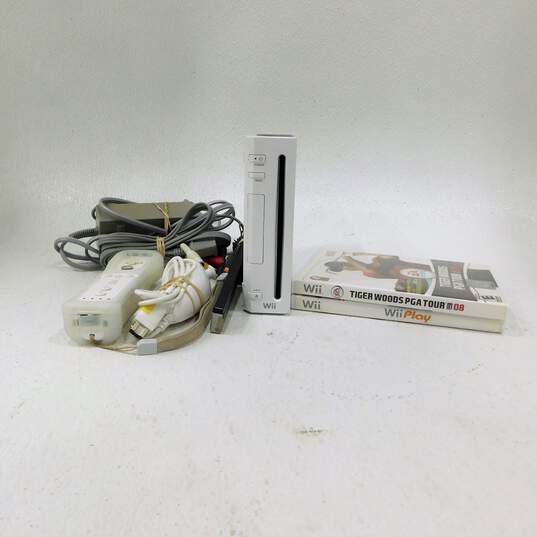 Nintendo Wii  w/2 Games and 1Controller and nunchuk image number 10