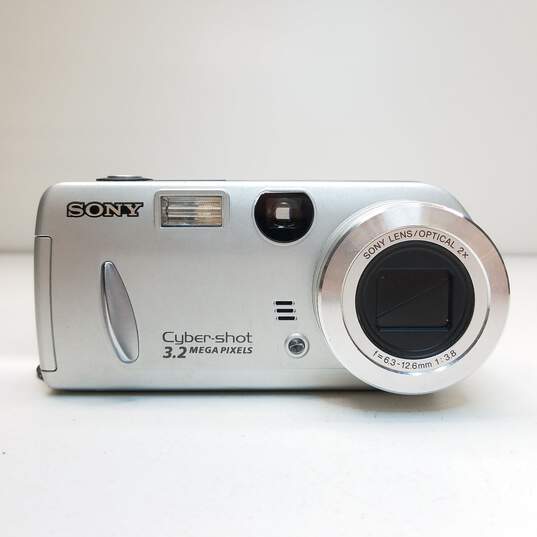 Sony Cyber-shot DSC-P52 3.2MP Digital Camera image number 2