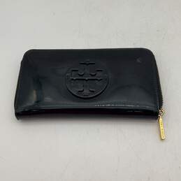 Womens Black Leather Logo Continental Inner Pockets Clutch Zip-Around Wallet