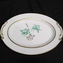 Pair of Wentworth Columbine Serving Dishes alternative image
