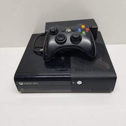 Microsoft Xbox 360 Slim 4GB Console Bundle with Controller & Games #5 alternative image