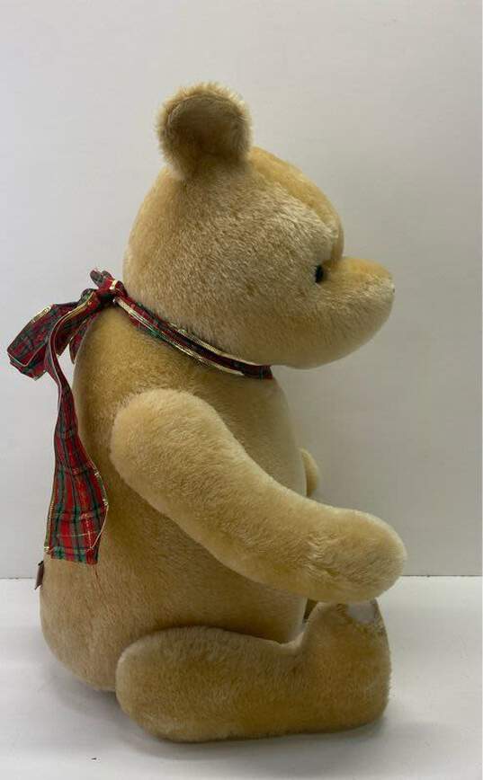 Classic Pooh Gund Stuffed Teddy Bear image number 5
