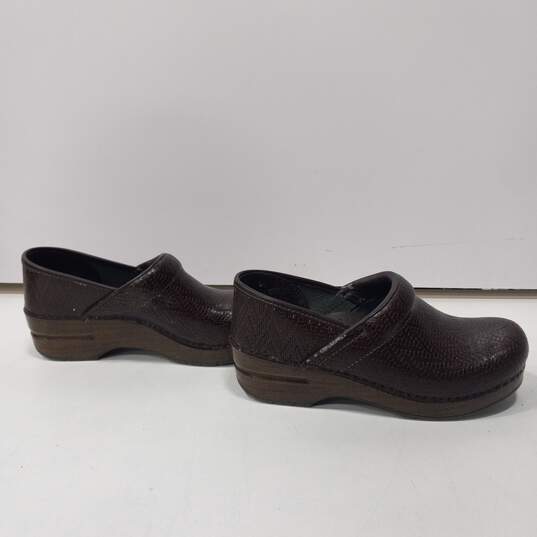 Dansko Women's Brown Size 38 (Size 7.5-8 USA) Shoes image number 4
