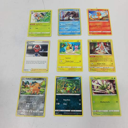 3.3 lbs. Bulk Assorted Pokémon Trading Cards in Tin Case image number 4