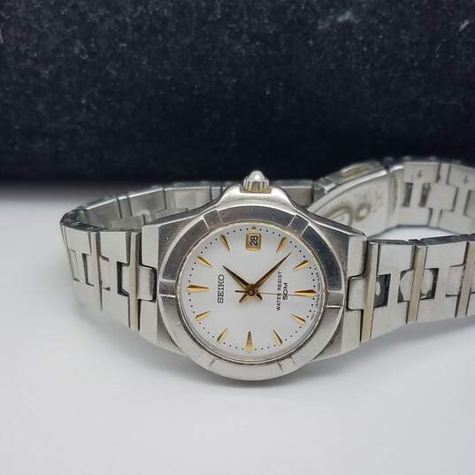 Women's Seiko Unique Link, 50m WR Stainless Steel Watch image number 2