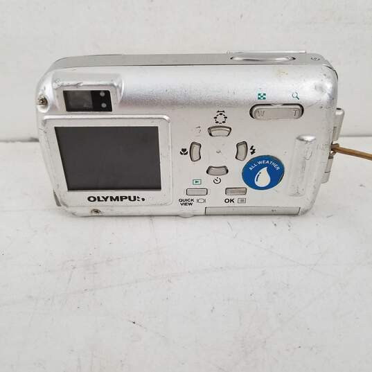 UNTESTED Olympus Silver Gold Stylus 410 4.0 MP Point and Shoot Digital Camera image number 2