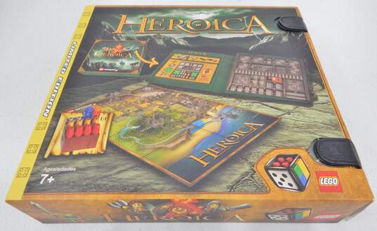LEGO LIMITED EDITION HEROICA STORAGE GAME CASE AND PLAYMAT SET image number 2
