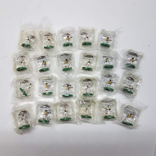 MLB Sports Clix Collectibles Miniature Game Pieces image number 1