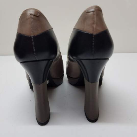 Belle Brown & Black Pump Heels Women's Size 3 image number 4