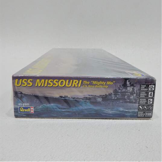 Revell The Mighty Mo U.S.S. Missouri Battleship 1:535 Scale Model Kit Sealed image number 3