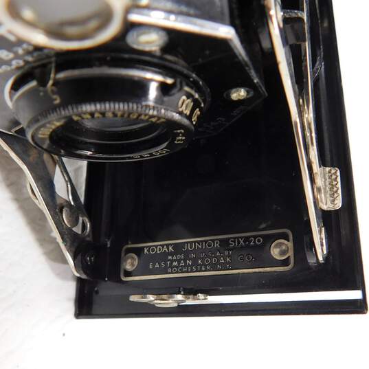 Vintage Kodak Vigilant Junior Six-20 Folding Camera w/ Case image number 3
