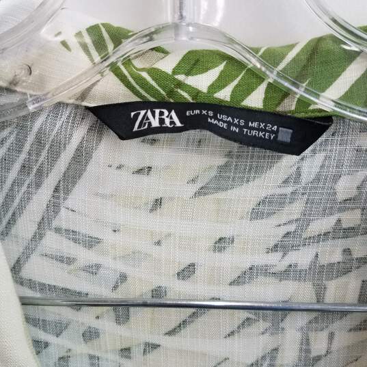 Zara short sleeve green tropical print jumpsuit women's XS image number 3