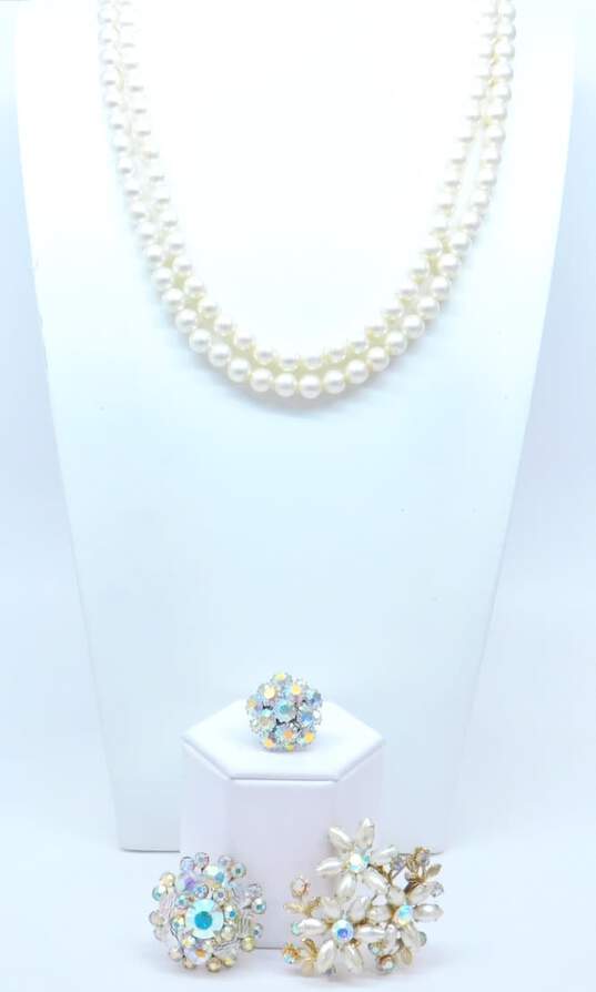 Vintage Icy & Aurora Borealis Faux Pearl Gold Tone Necklace Brooches & Ring 83.4g image number 5