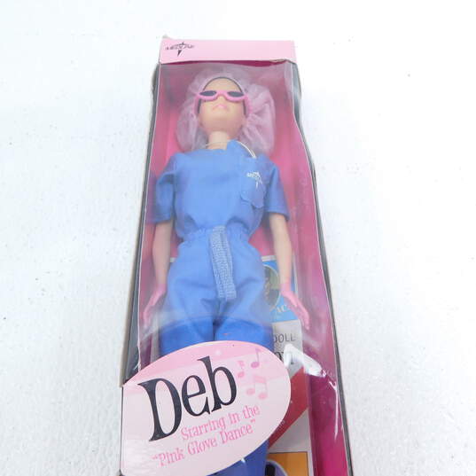 3 Medline Nurses Alice Deb & Student Ally Dolls image number 5