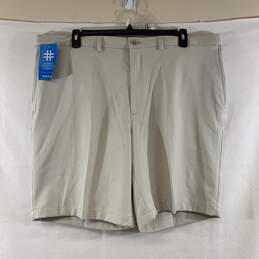 Men's Khaki Haggar Expandable Waist Shorts, Sz. 44W