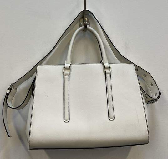 Guess White Zipper Tote Bag image number 2