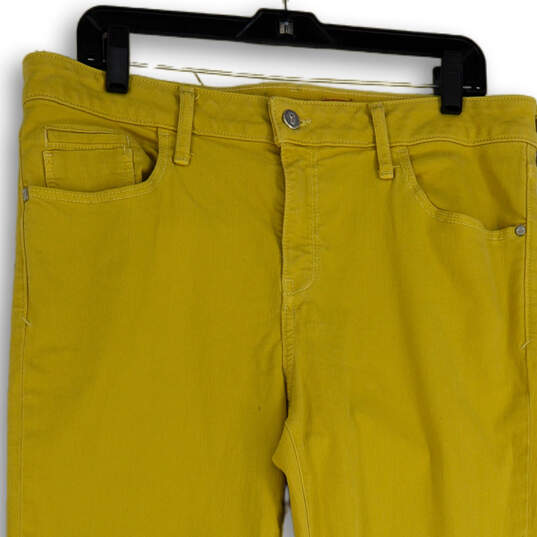 Womens Yellow Denim Regular Fit Dark Wash Pockets Cropped Jeans Size 33 image number 3