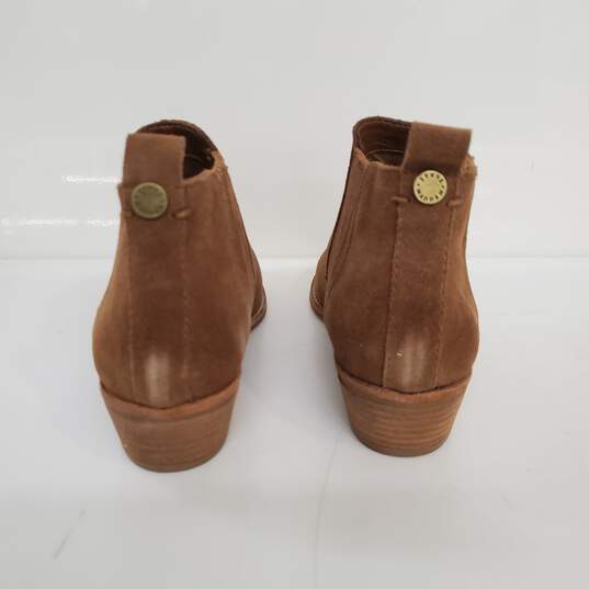 Steve Madden Cognac Suede Boots Size 6 W/Box image number 5