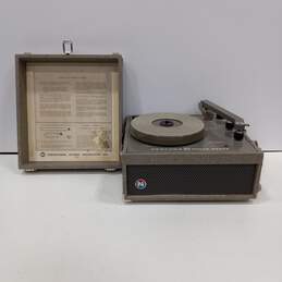 NEWCOMB SOLID STATE RT RECORD PLAYER IN CASE