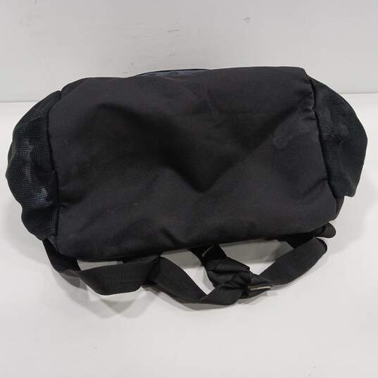 Unisex Packable Stowaway Lightweight Day Bag Backpack image number 3