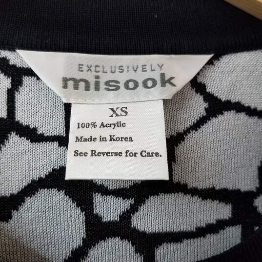 Misook Black & White Zip Sweater Women's XS image number 2